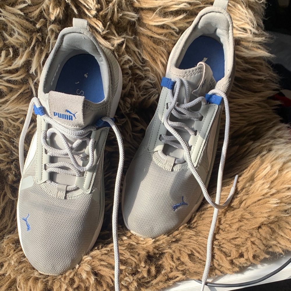 Puma Men's Sneakers in Gray with Blue Highlights